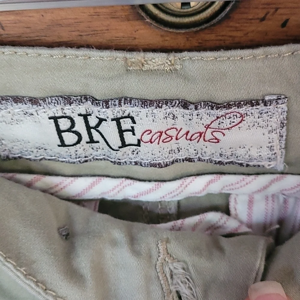 BKE Casuals Serena Bermuda Shorts Khaki color Sz 26